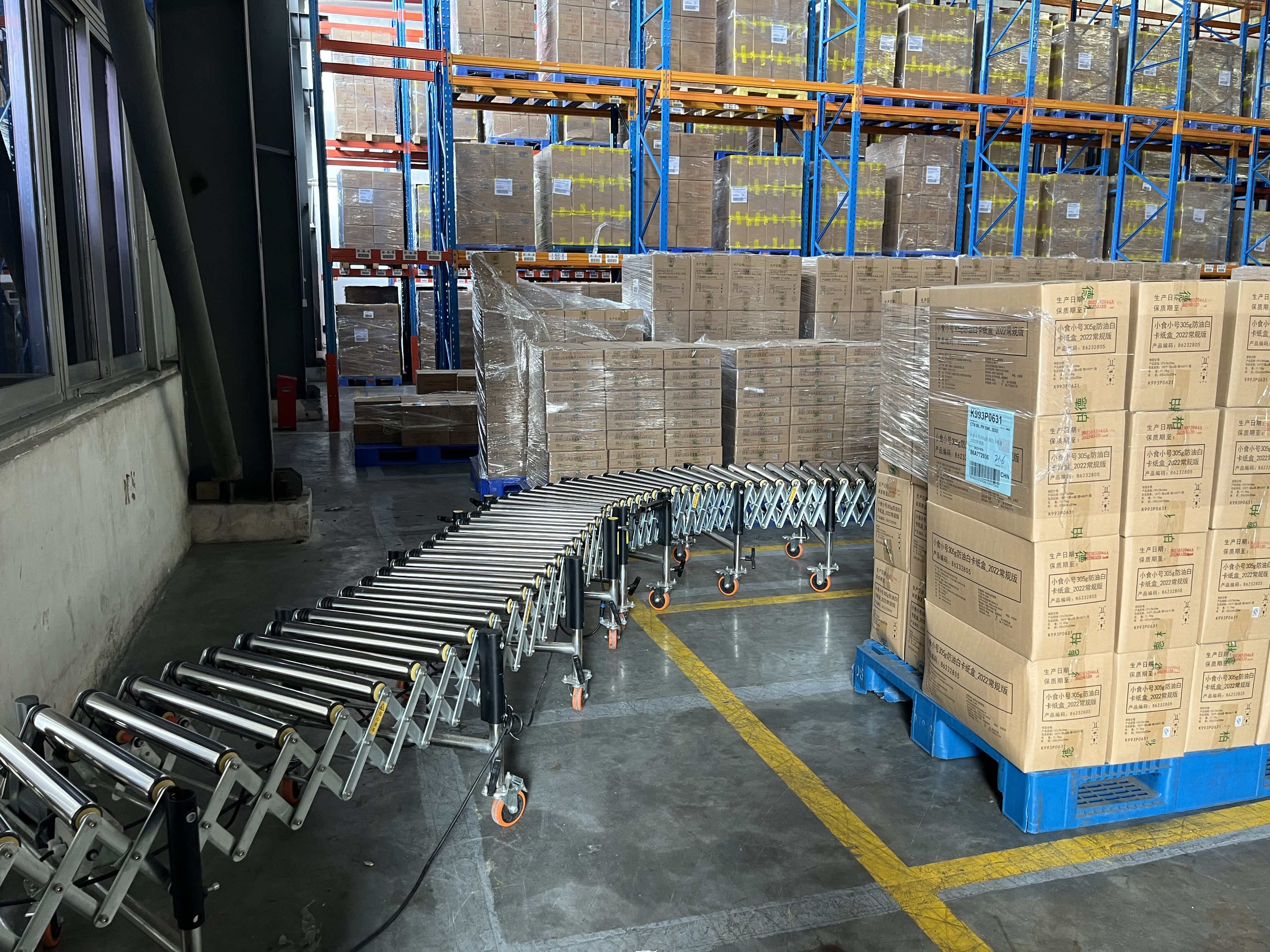 Roller Conveyor at a Warehouse Turning Point