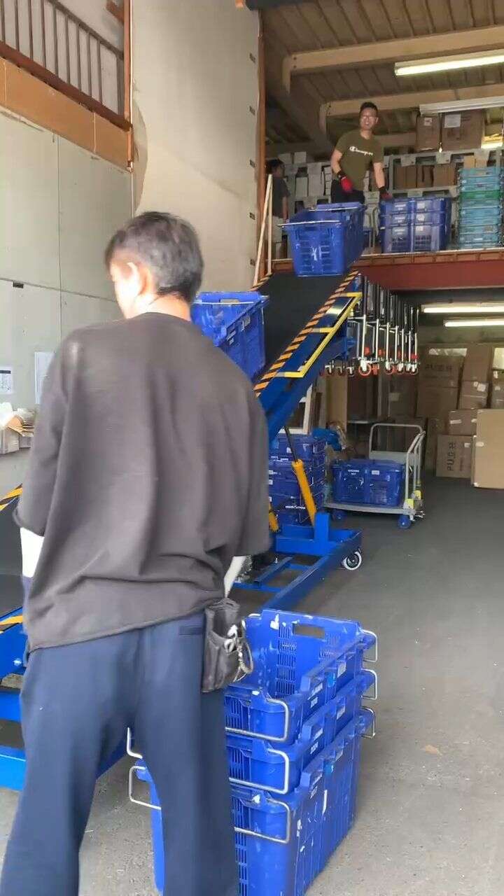 Hydraulic Conveyor for Conveying Empty Baskets Upstairs