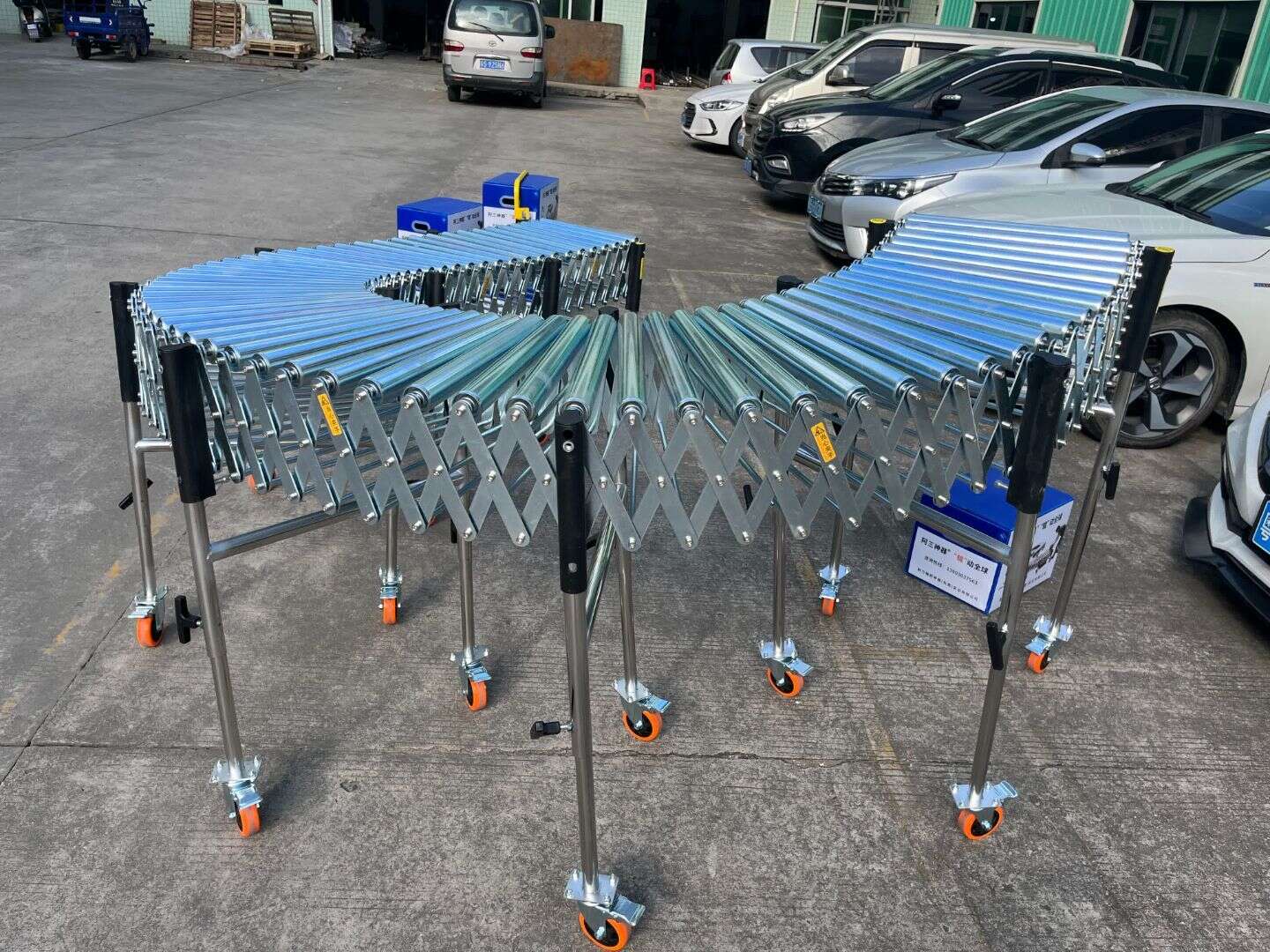 無動力滾筒輸送機展開狀態轉彎