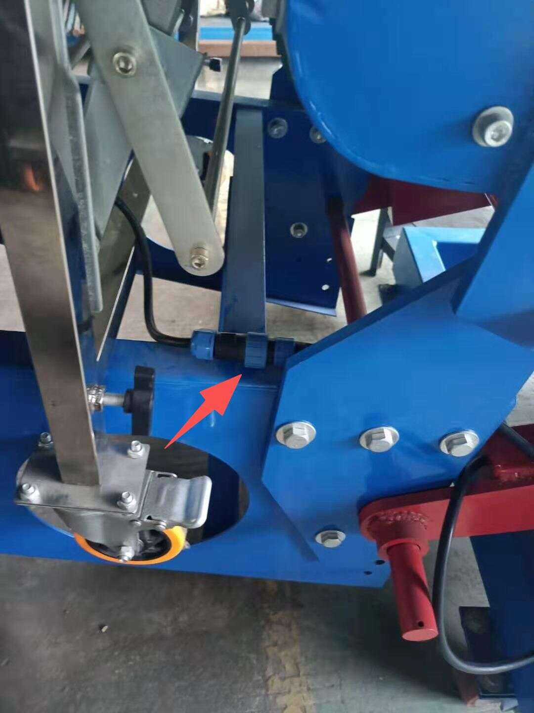 Incline Conveyor aviation connector